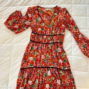Floral, tiered midi dress. Rust color. Size small.